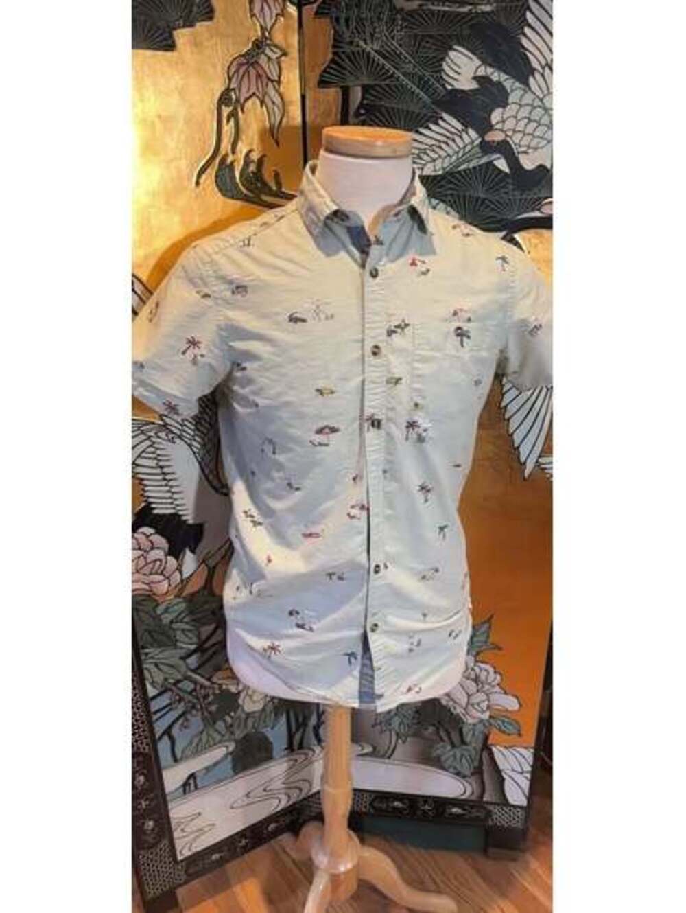 Men's Free Planet Small Shirt Tropical Print
